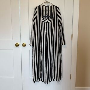 Black & white striped Pretty Little Thing duster jacket & pant set